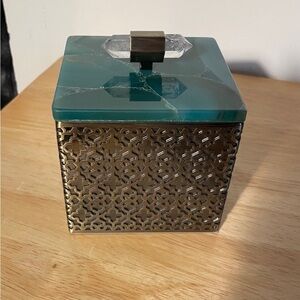 Kendra Scott Brass Filigree Square Box with ABS Green Agate Top